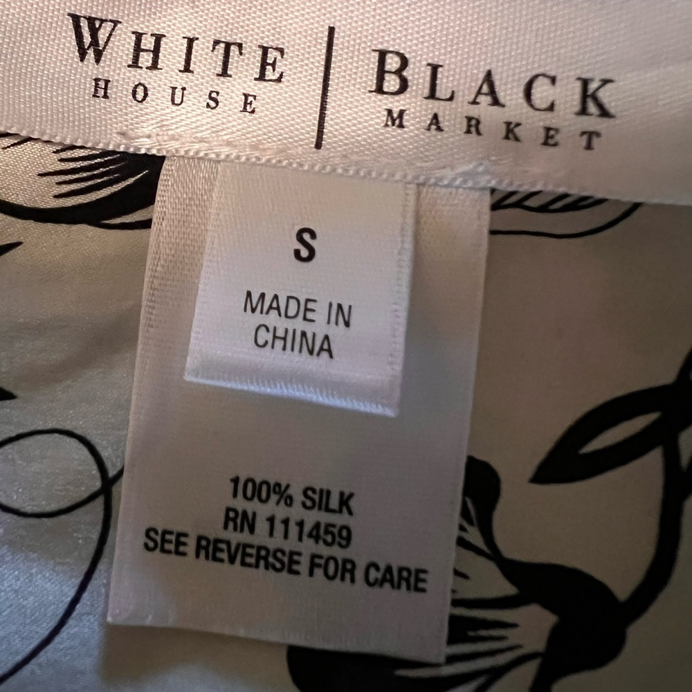 White House Black Market Floral 100% Silk Top - Picture 5 of 7